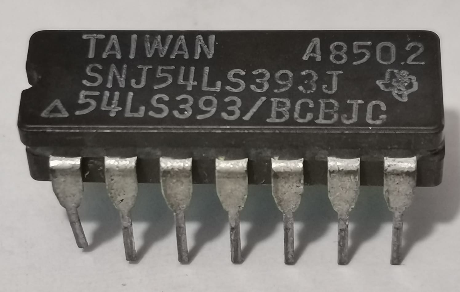 54LS393 IC